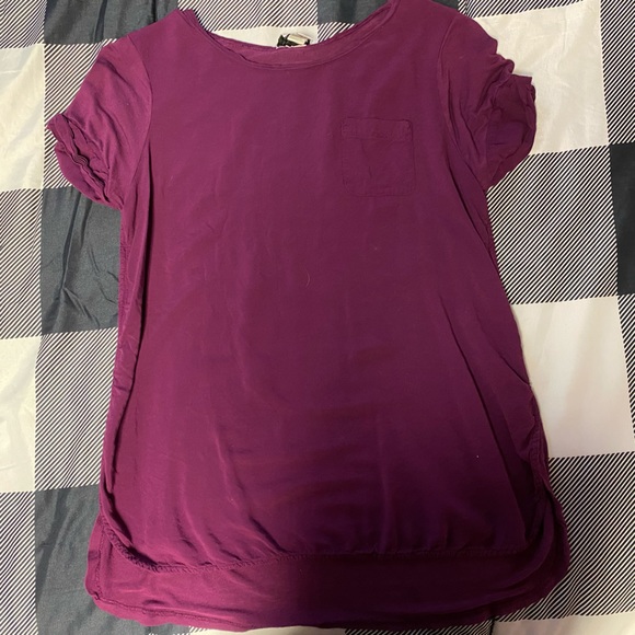 Women’s shirts - Picture 4 of 6